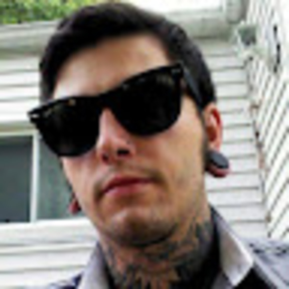 Meet your Posher, Kevin - Picture 1 of 1